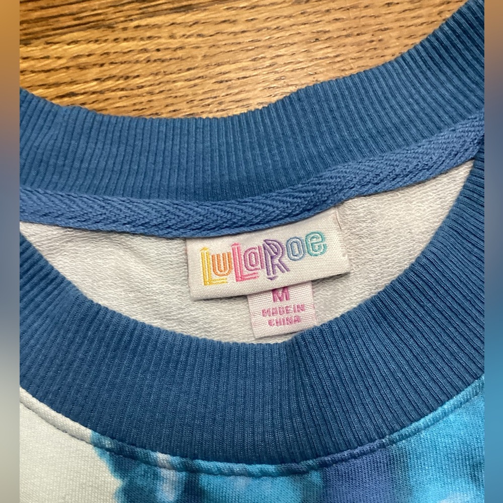 LulaRoe Hannah Crewneck sweatshirt. Blue tie dye Size Medium - Picture 6 of 12